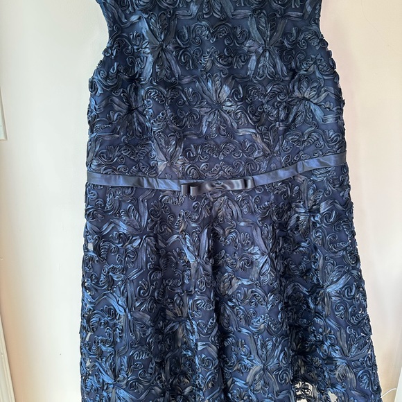 Cocktail short dress. Plus size 1950’s vintage look, 3D Lace a stunning piece - Picture 10 of 12